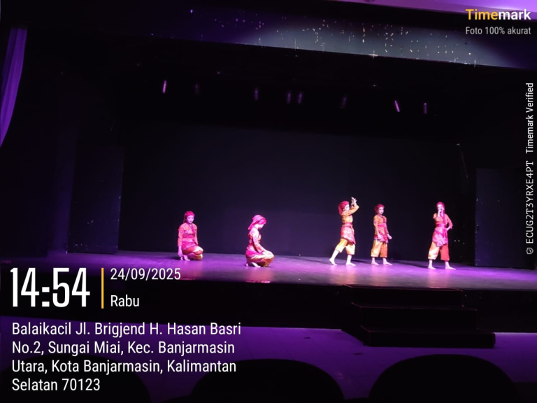 Tim ICT FKIP ULM Dukung Pertunjukan Tari Kreasi dengan Dokumentasi Profesional