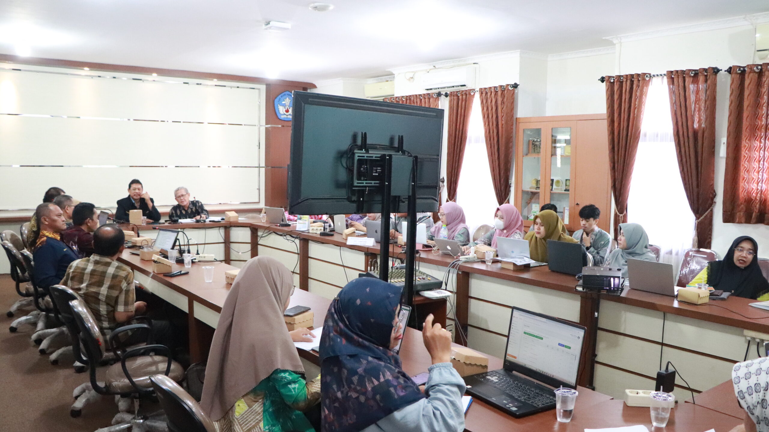 Senat FKIP ULM Gelar Rapat Bahas Pedoman MBKM Magang Mandiri