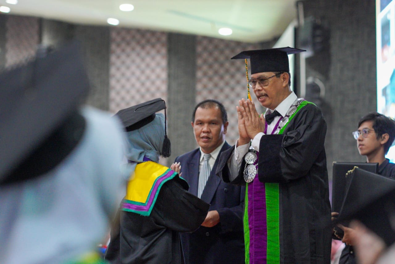 Wisuda ke-119, FKIP ULM Luluskan 212 Mahasiswa