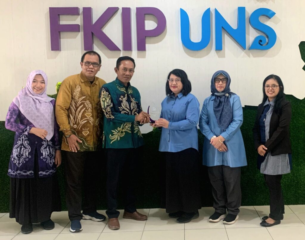 FKIP ULM dan FKIP UNS Tandatangani Dokumen Kerja Sama Sekaligus Lakukan ...